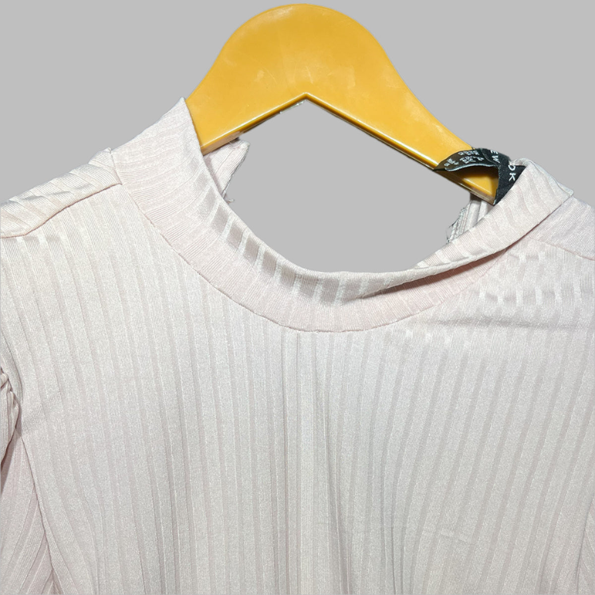 New Look Pink Tie-Front Cropped Top β Feminine & Chic #145