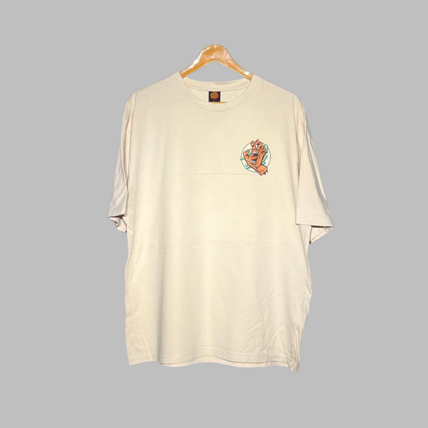 Santa Cruz Men's Off-White Graphic Tee – Screaming Hand Chest Print