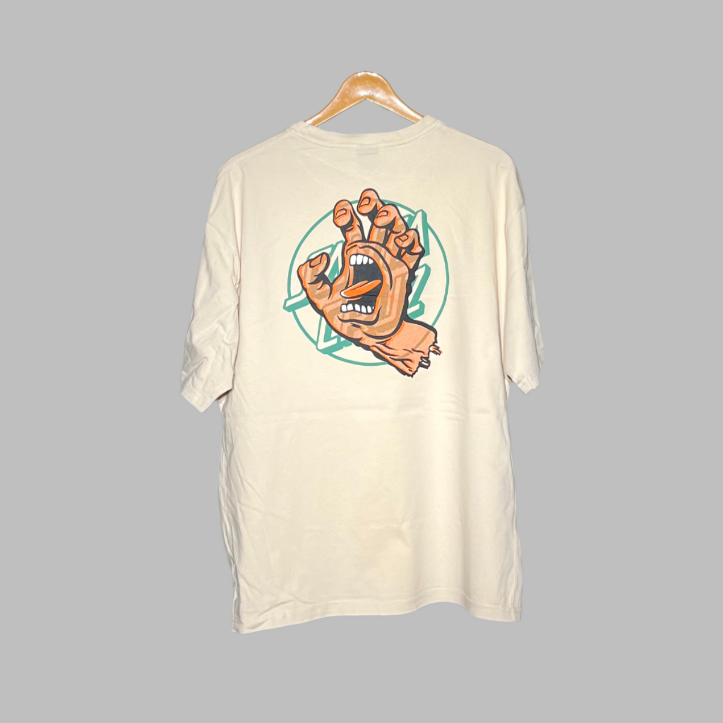 Santa Cruz Men's Off-White Graphic Tee – Screaming Hand Chest Print