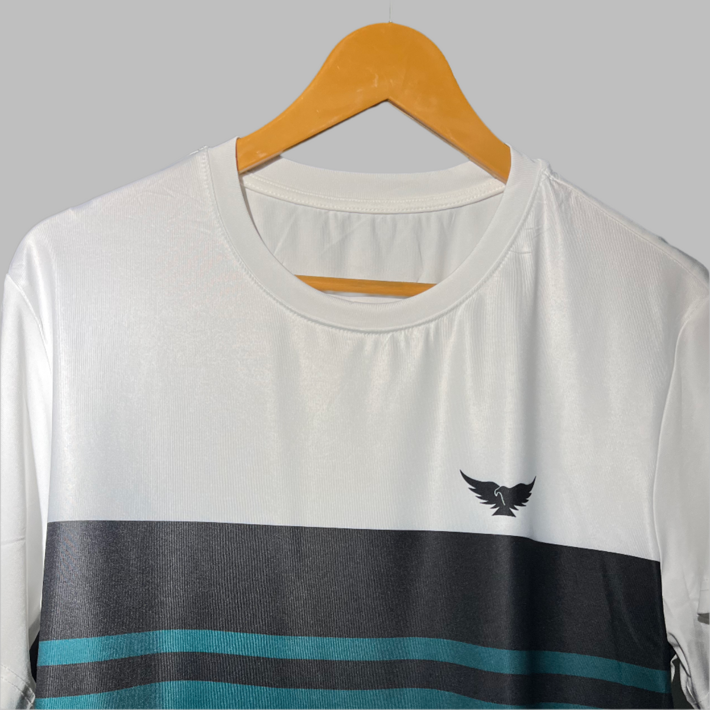 Manfinity Men's White & Green Dry-Fit Performance T-Shirt – Athletic Activewear