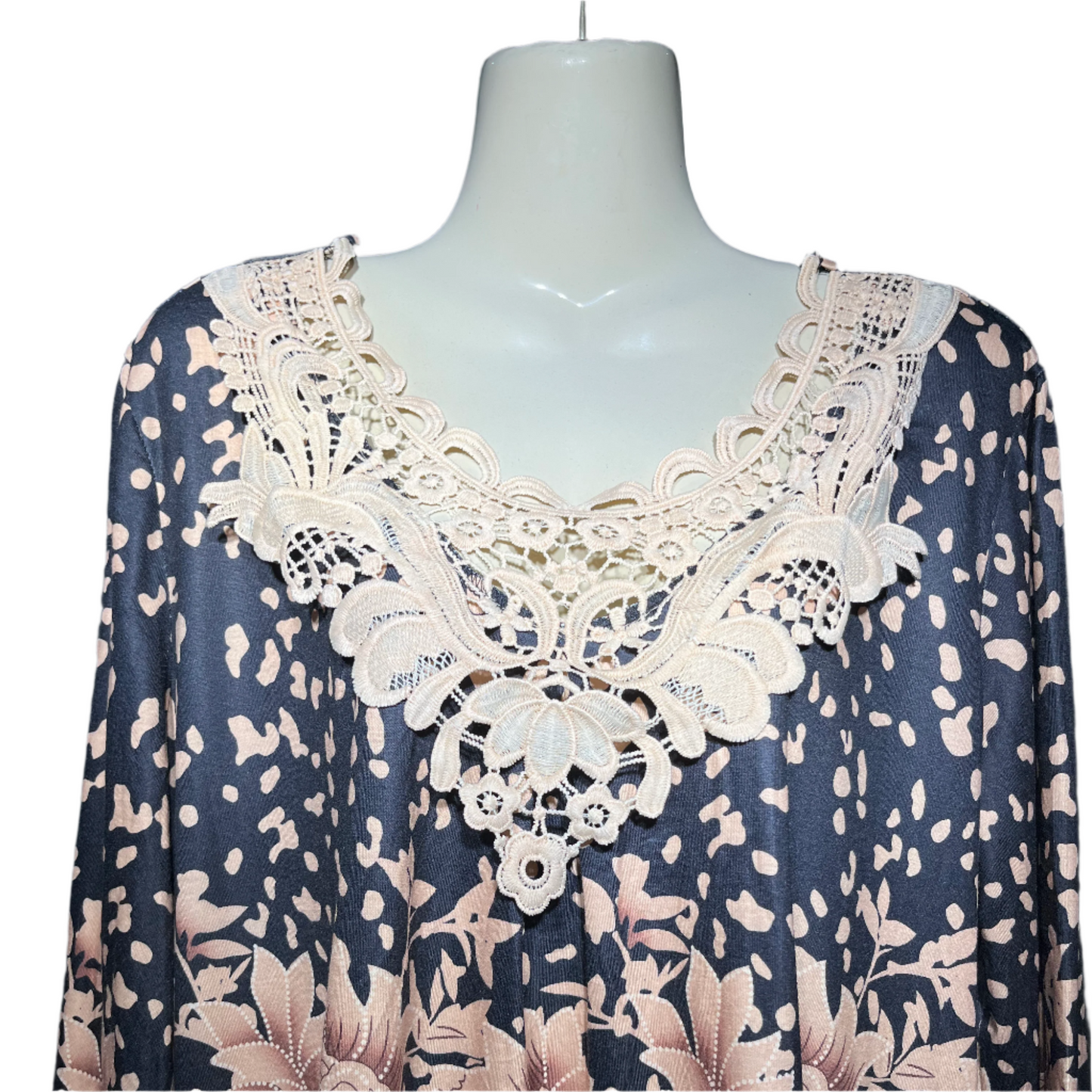 No Name Ladies T-Shirt #878