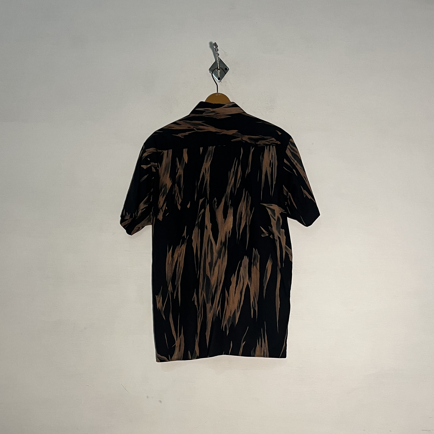 Burton Men's Printed Dress Shirt – Brown & Black Preloved #3297