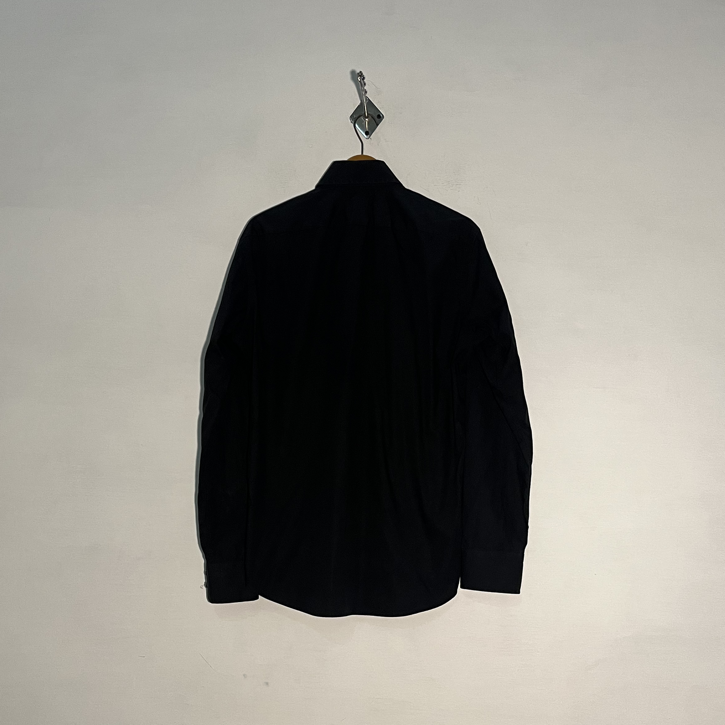 Boss Men's Classic Black Dress Shirt – Preloved #3300