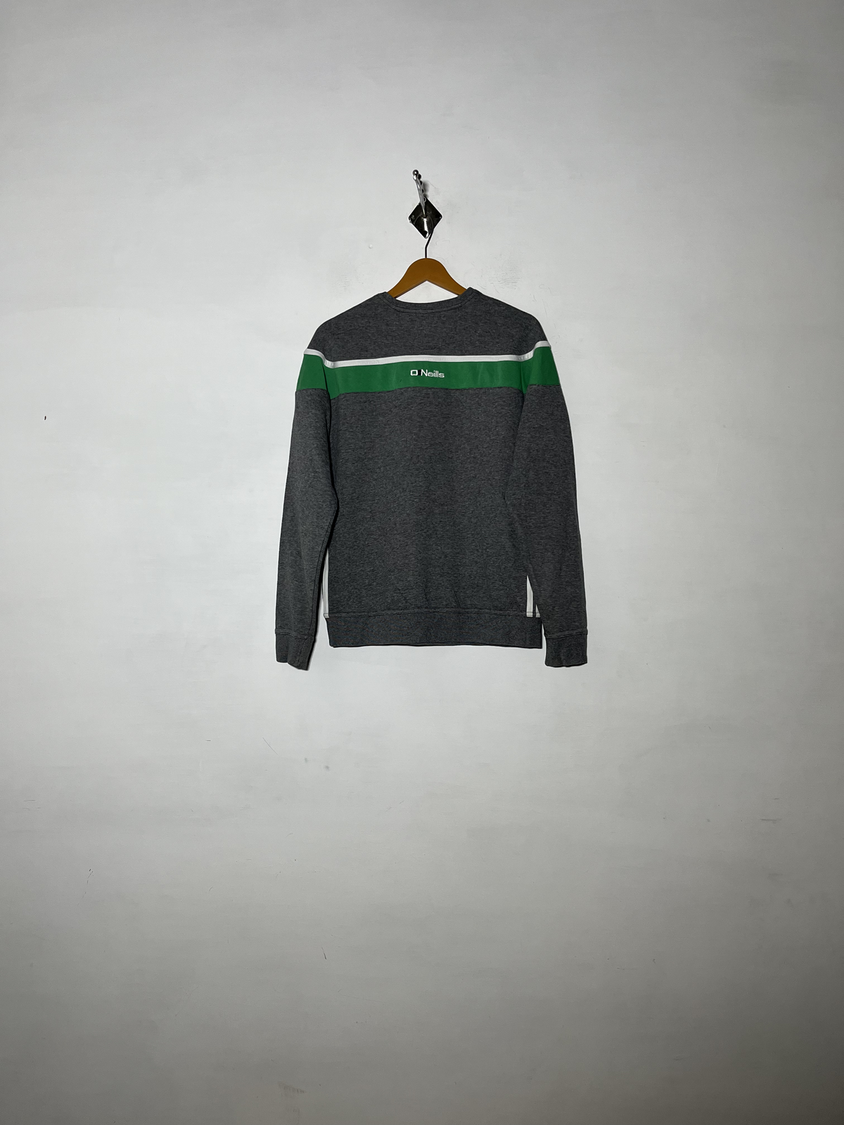 O'Neills Men's Sweatshirt Gray and Green White Preloved #3501