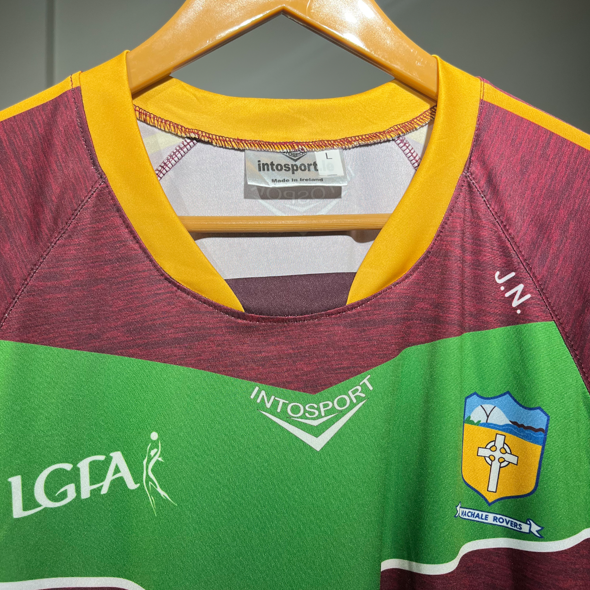 IntoSport Performance T-Shirt β Maroon & Yellow #038