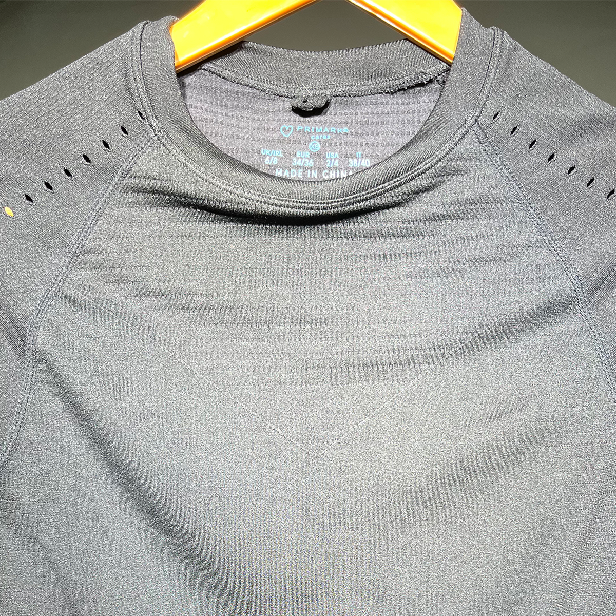 Primark Women's Seamless Long-Sleeve Sports Top β Black #245