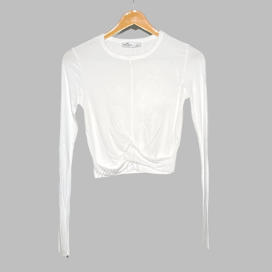 Hollister White Ribbed Long Sleeve Cropped Top – Stylish & Trendy #141