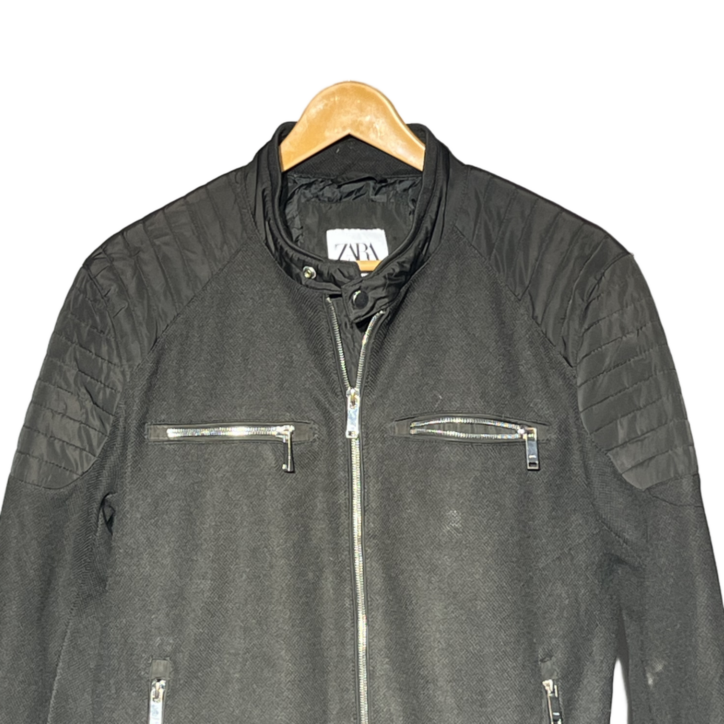 Zara Man Zipper #1618