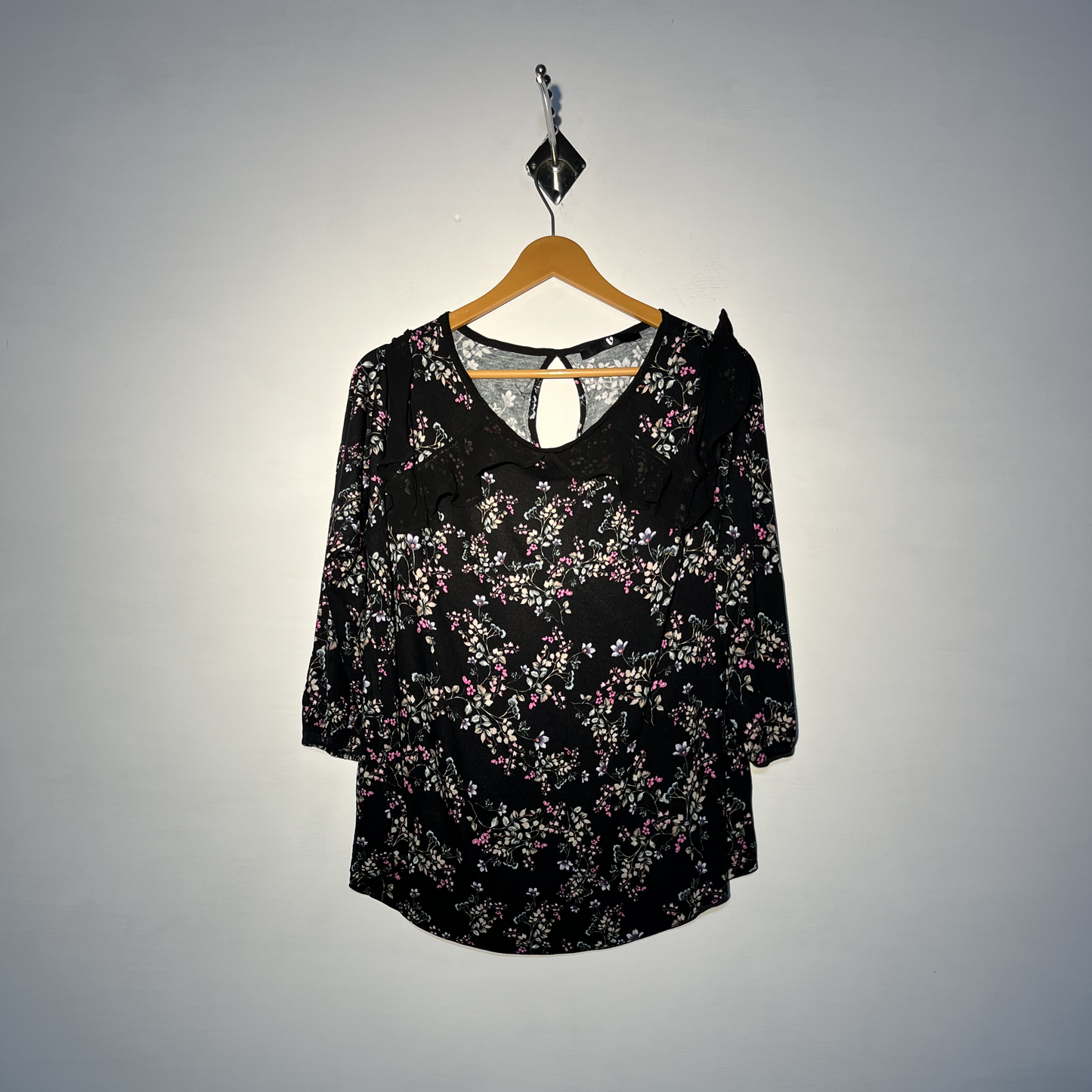 V Women Stylish T-Shirt #2733