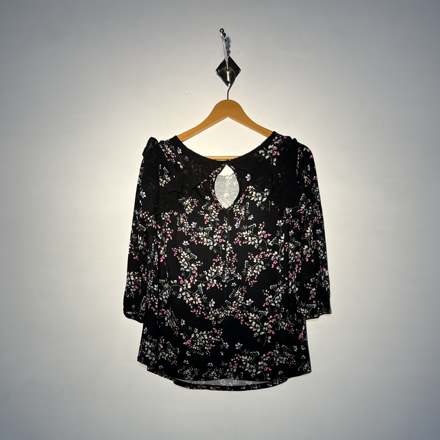 V Women Stylish T-Shirt #2733