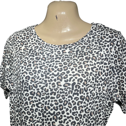 Studio Ladies T-Shirt #876