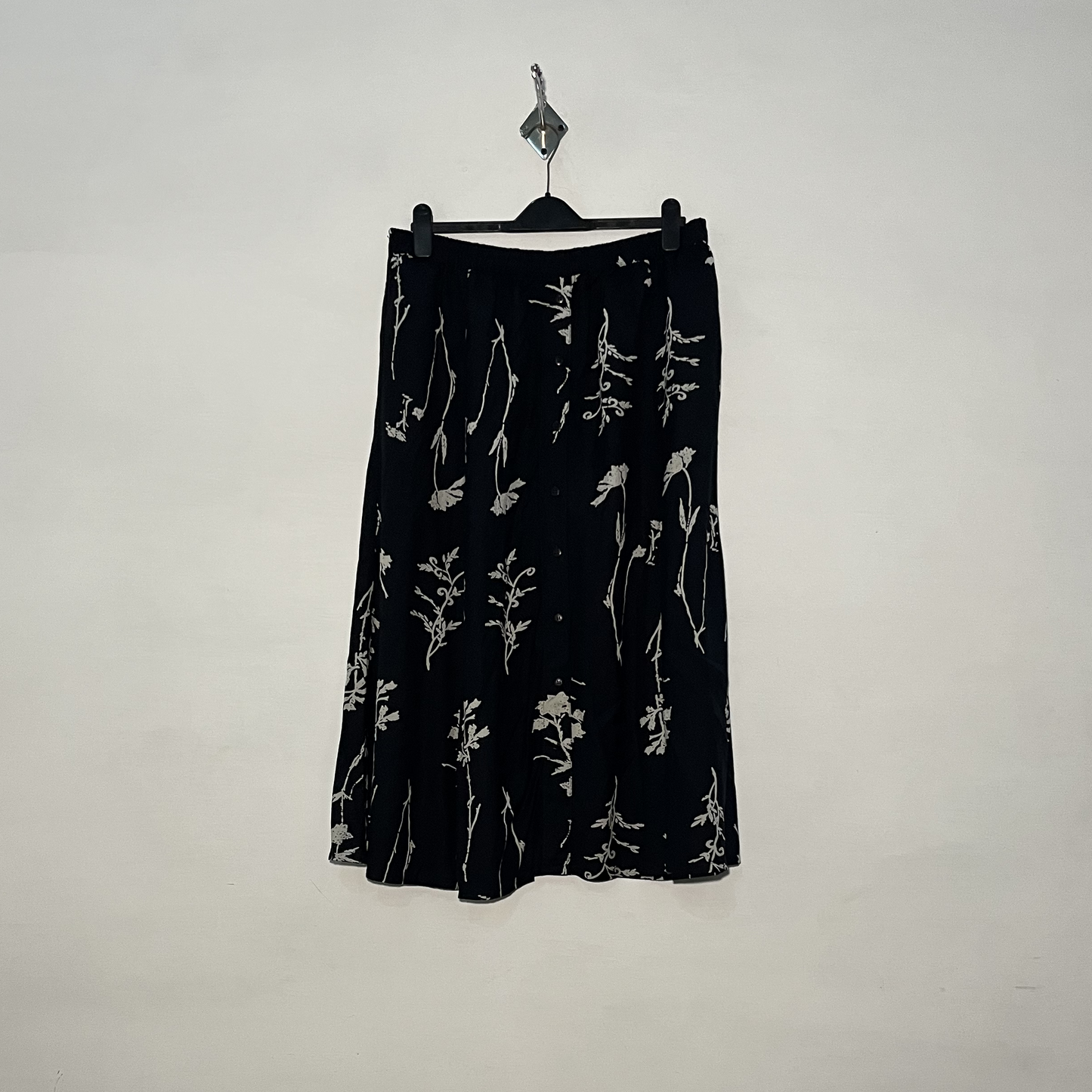 Black and White Floral Women Skirts #3064