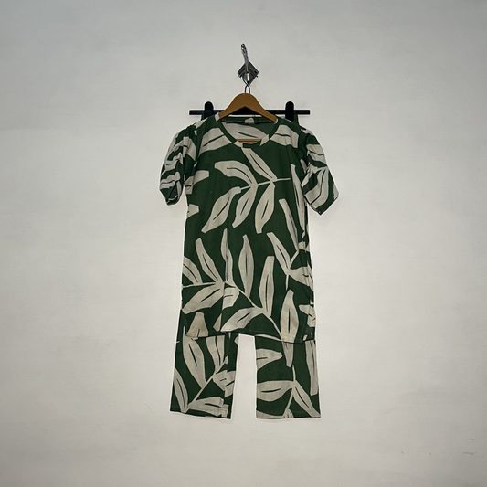 White Women's Printed Night Suit – Green Preloved #3071