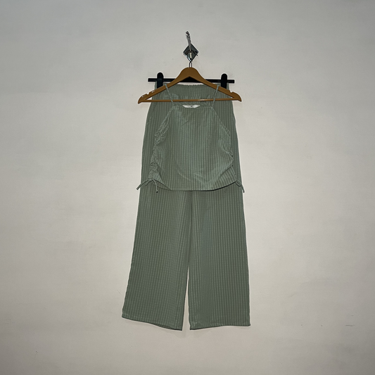 H&M Women's Casual Night Suit – Light Green Preloved #3070