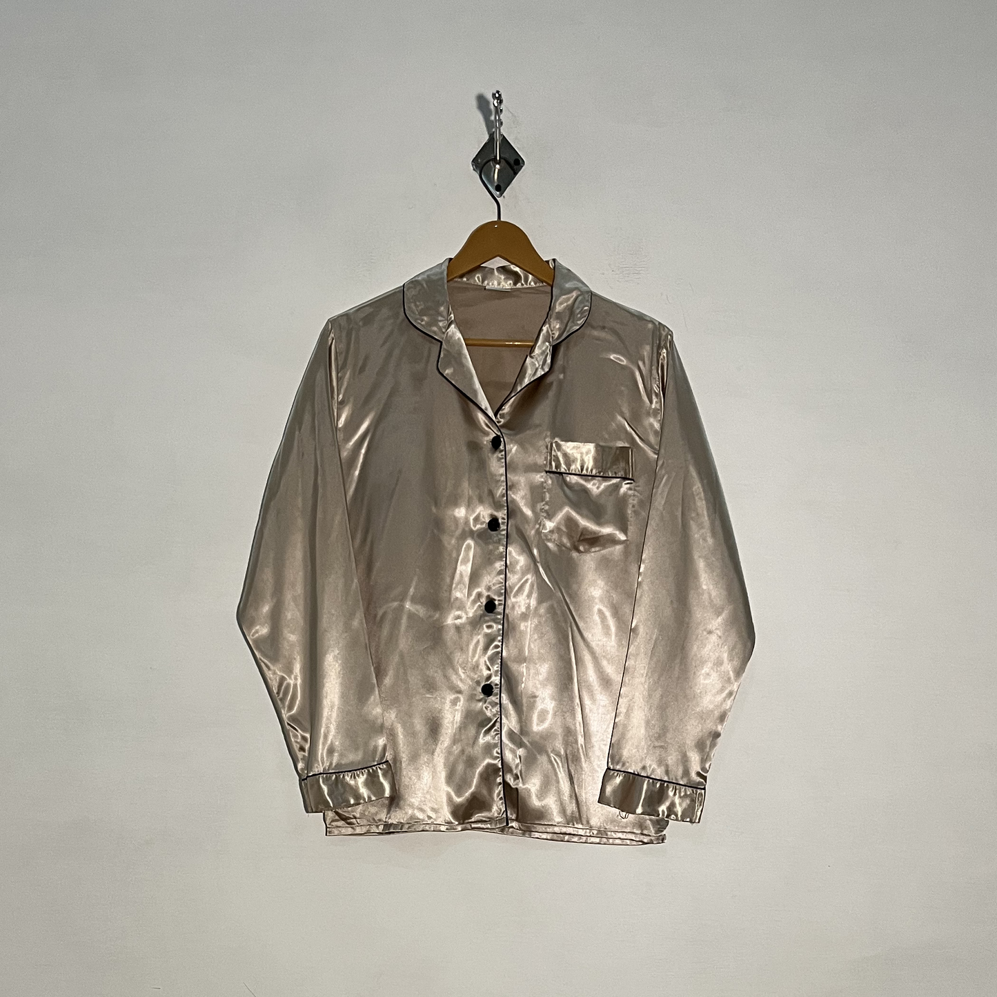 Beige Metallic Women's Comfortable Night Suit – Preloved #3220