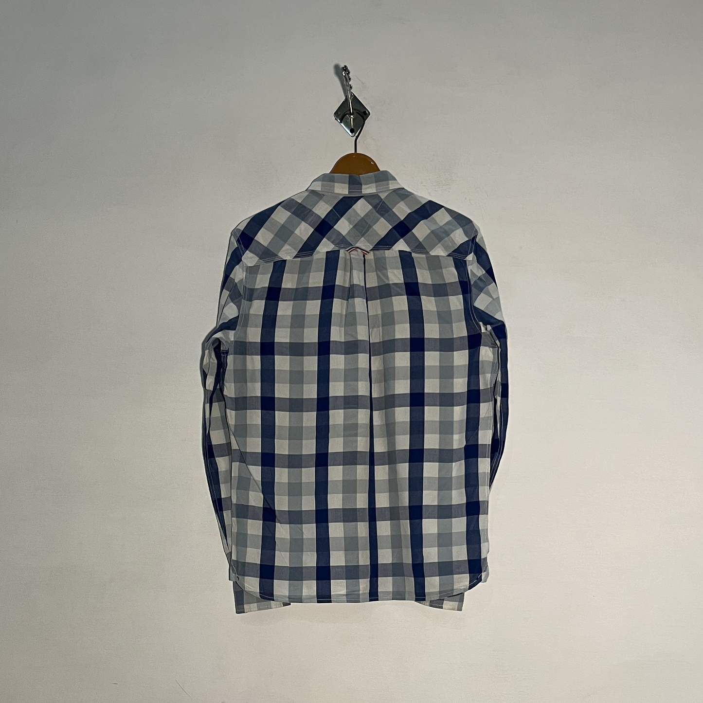 Tommy Hilfiger Men's Checked Dress Shirt – Dark Blue & White Preloved #3281