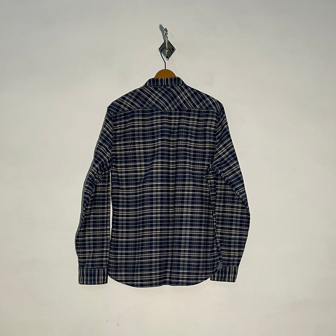 Firetrap Men's Dress Shirt – White & Dark Blue Check Preloved #3304