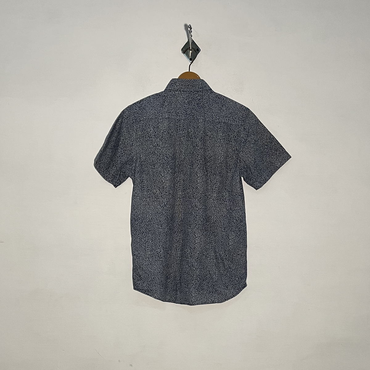 Tommy Hilfiger Men's Dress Shirt Blue White Print Preloved #3342