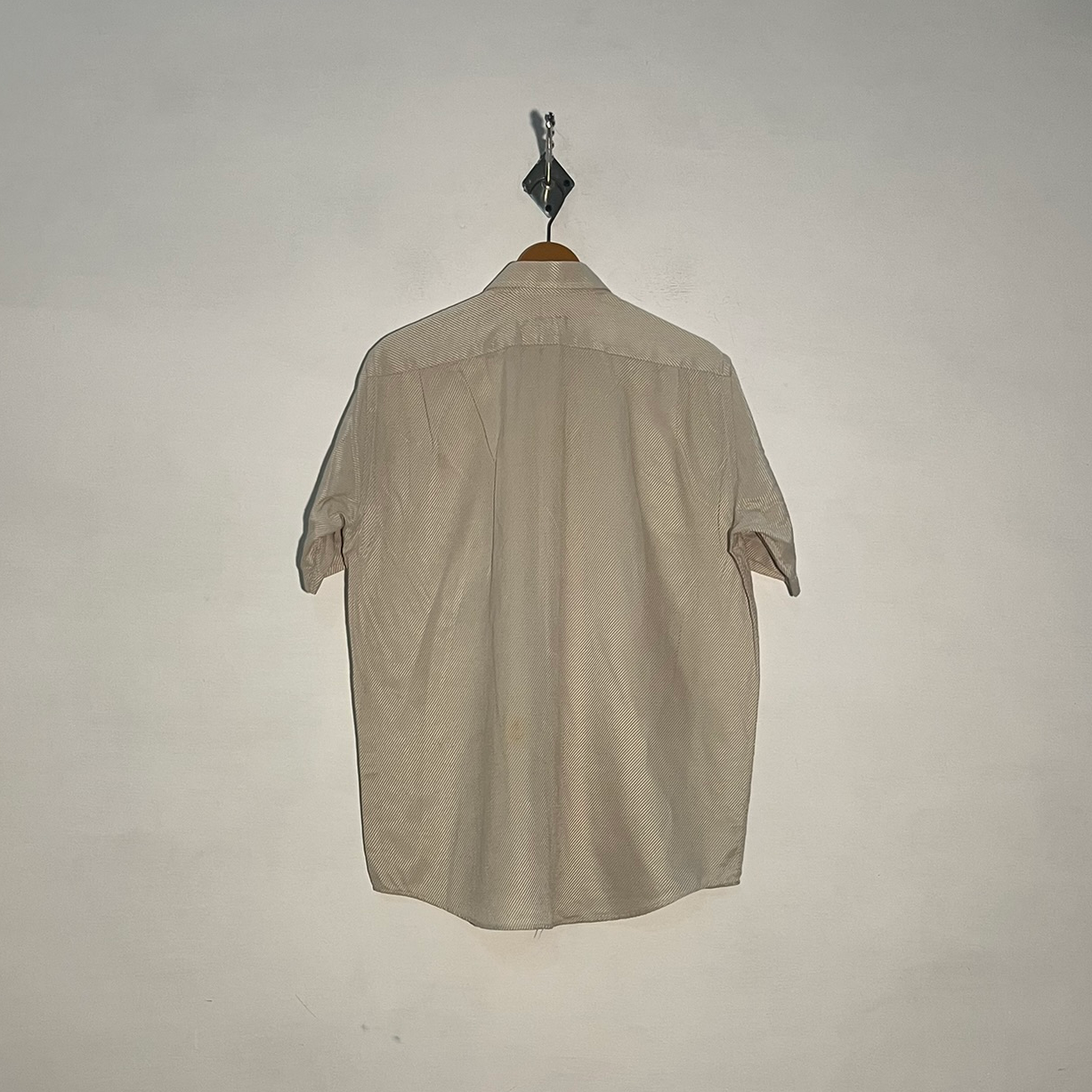 AJ Armani Men's Dress Shirt Off White Lining Preloved #3412