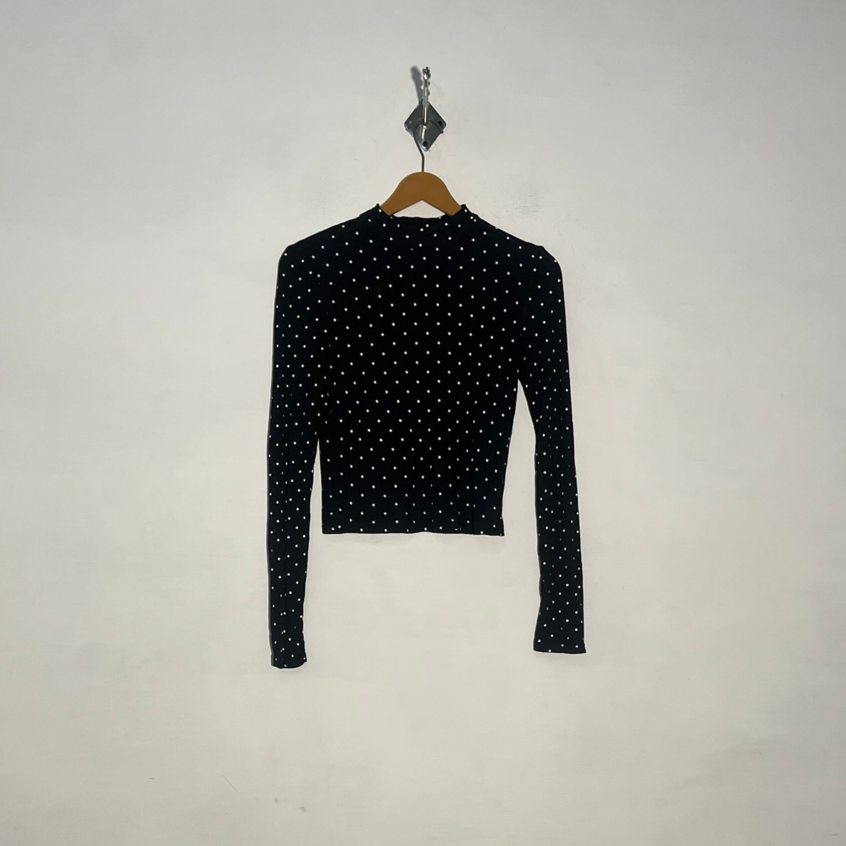 Divided Women Black & White Dotted Crop Top Preloved #3385