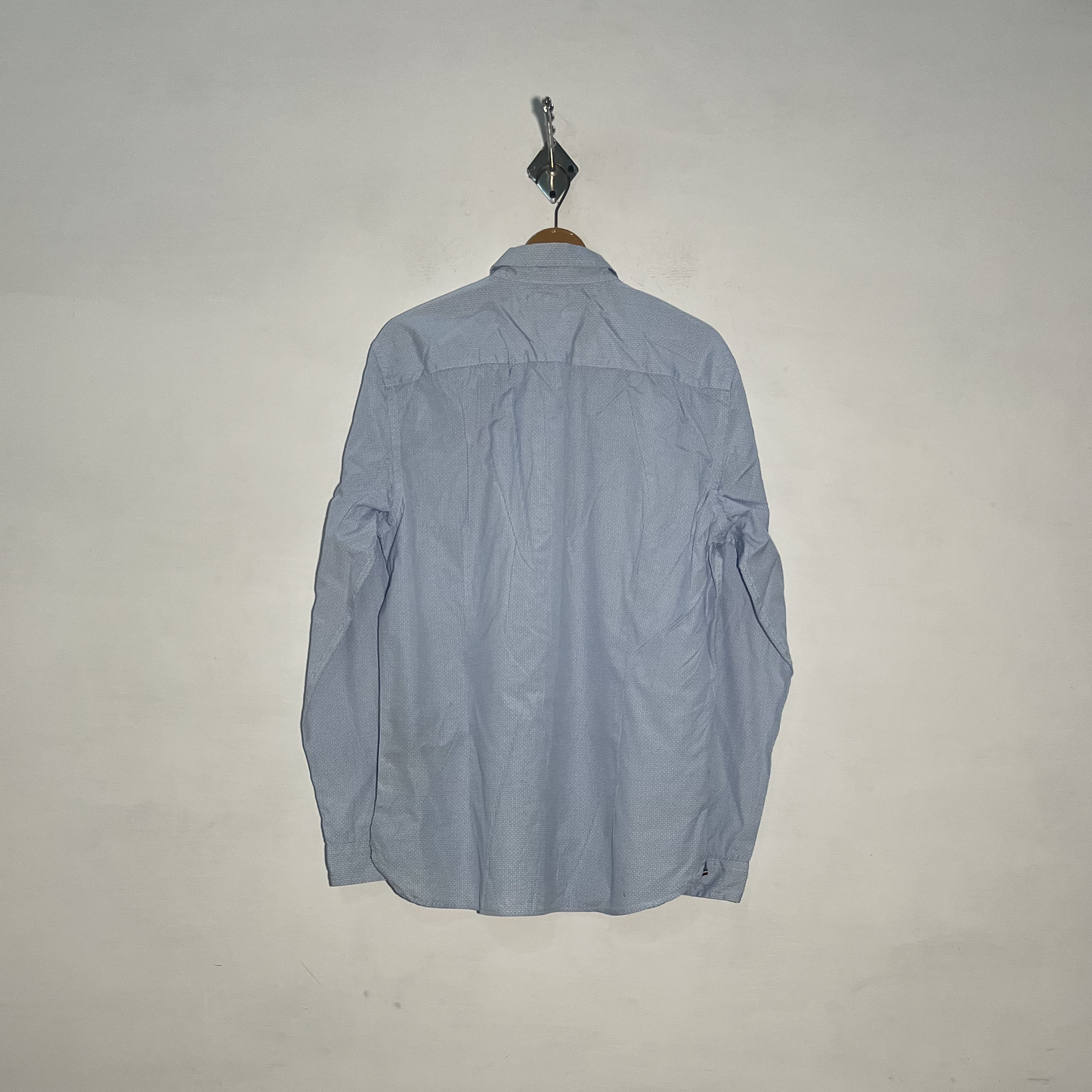 Tommy Hilfiger Men's Dress Shirt White & Sky Blue Printed Preloved #3446