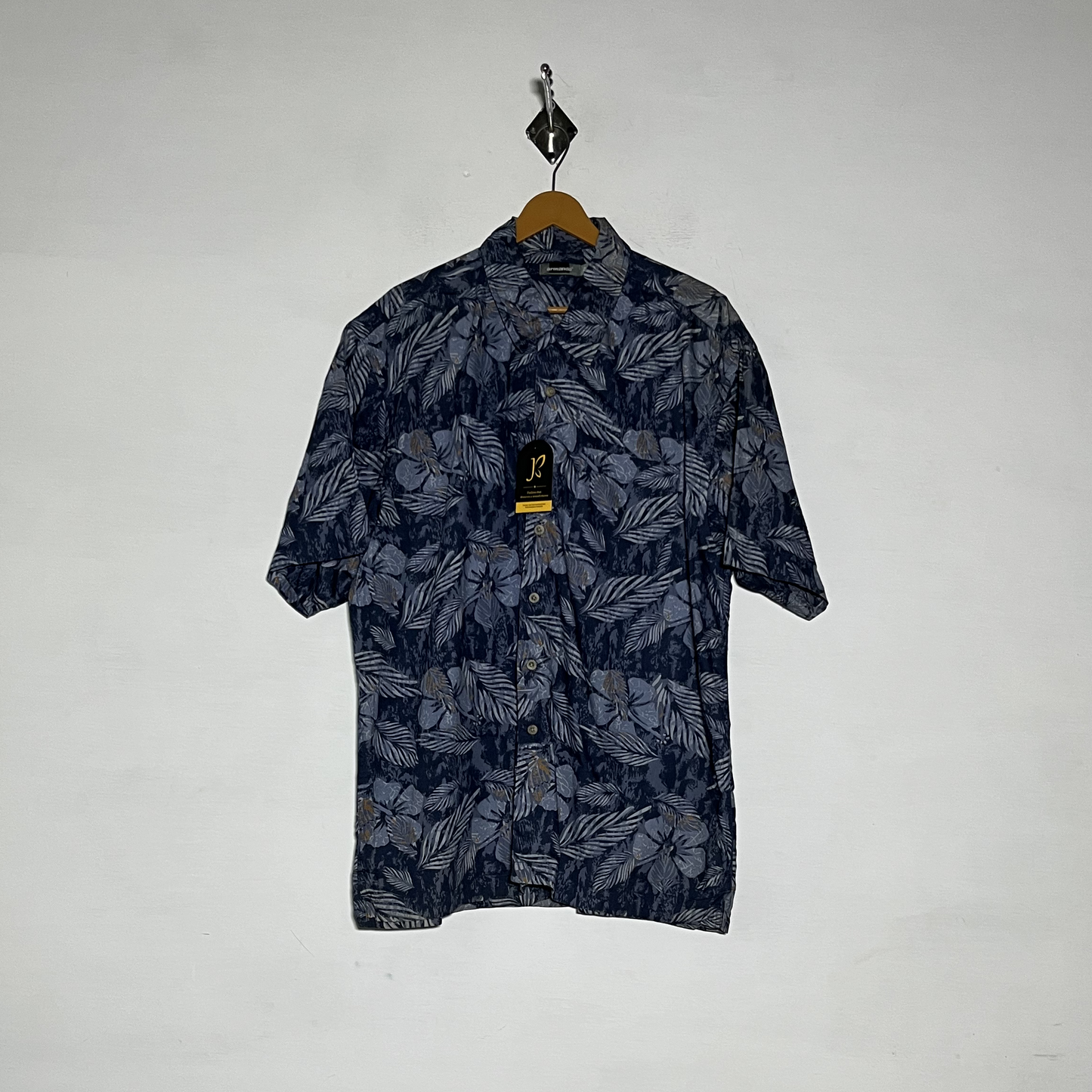 Armando Men Dress Shirt Preloved Dark Blue & White Floral #3460