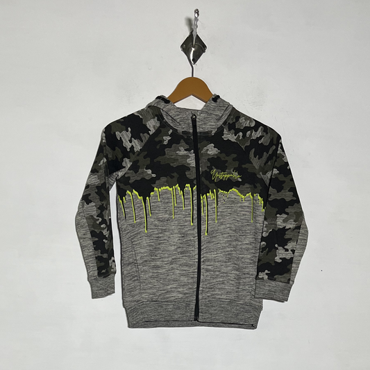 Nutmeg Gray Commando Printed Hoodie Preloved #3510