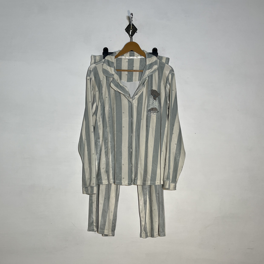 Me To You White & Light Gray Printed Night Suit Preloved #3522