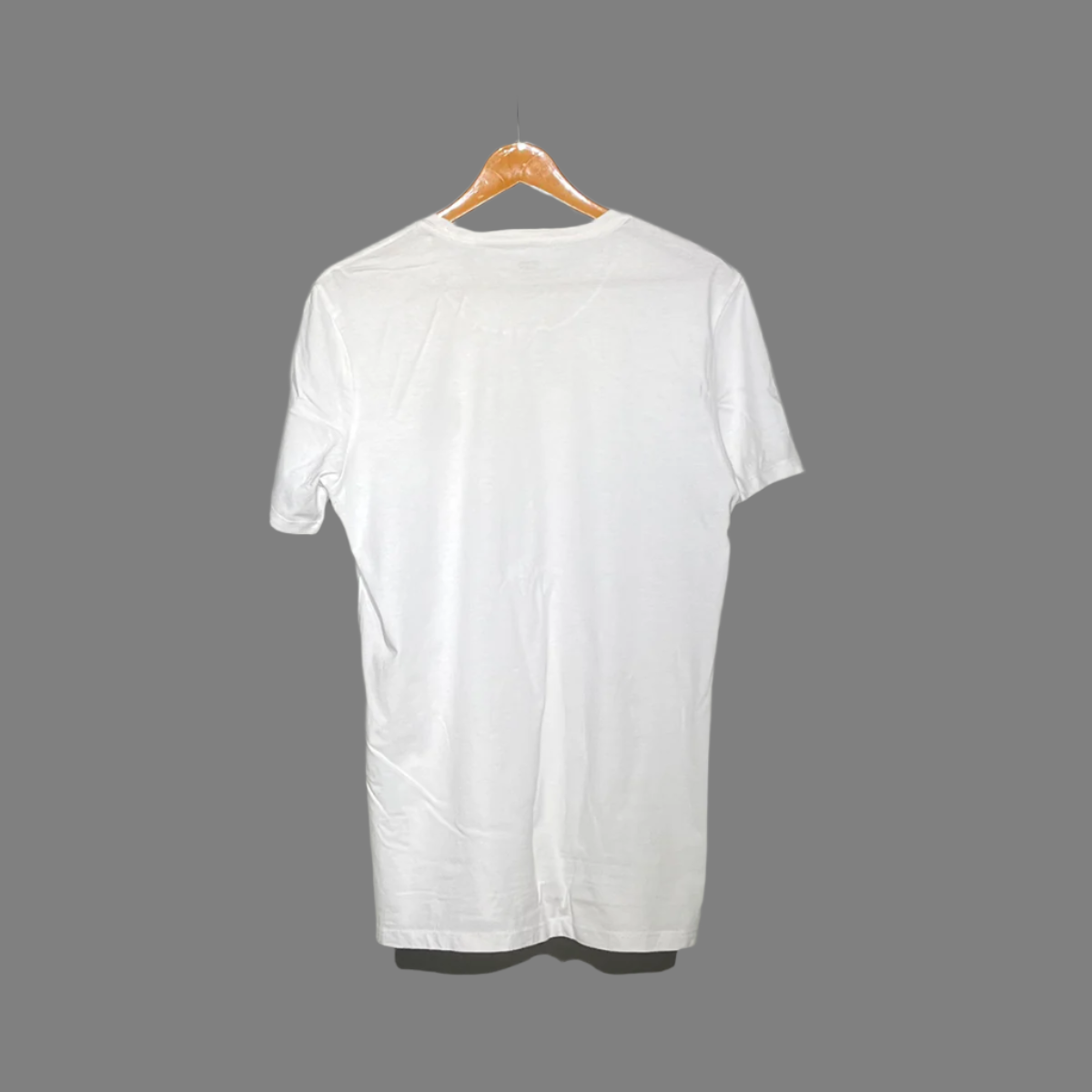 Levi's Men's Classic White T-Shirt #083