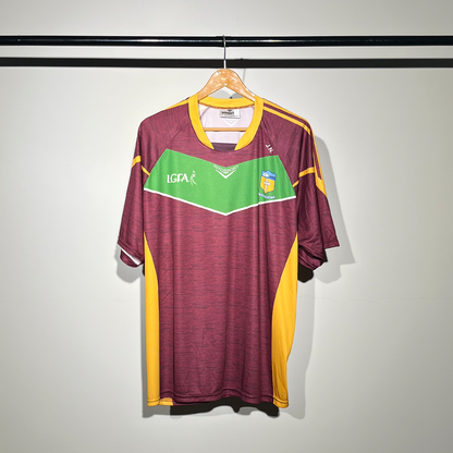 IntoSport Performance T-Shirt – Maroon & Yellow #038